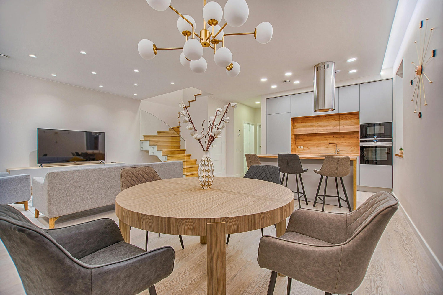 Kitchen + Dining Room + Living Room Blend